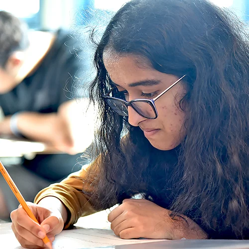  Donors at a glance 718 Total Donors